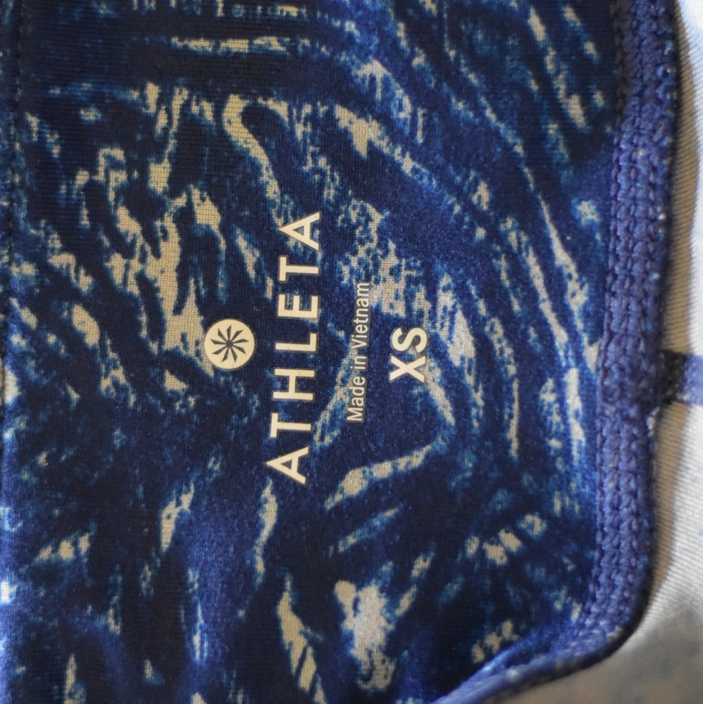 Athleta work out pants size XS - Picture 3 of 4